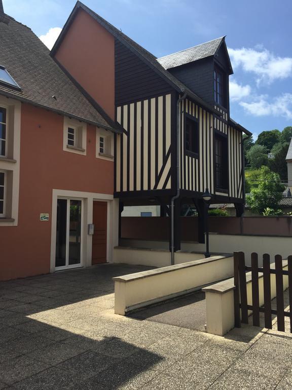 Teeraya Leilighet Honfleur Eksteriør bilde